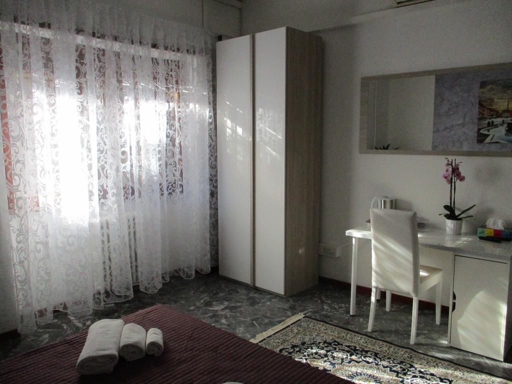 Maxim Rooms Roma Ngoại thất bức ảnh