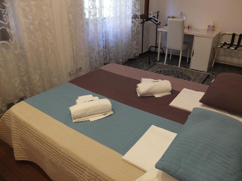 Maxim Rooms Roma Ngoại thất bức ảnh