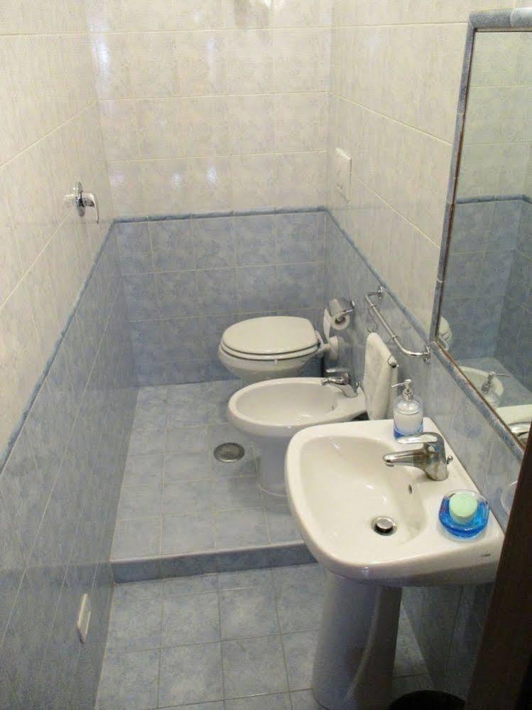 Maxim Rooms Roma Ngoại thất bức ảnh