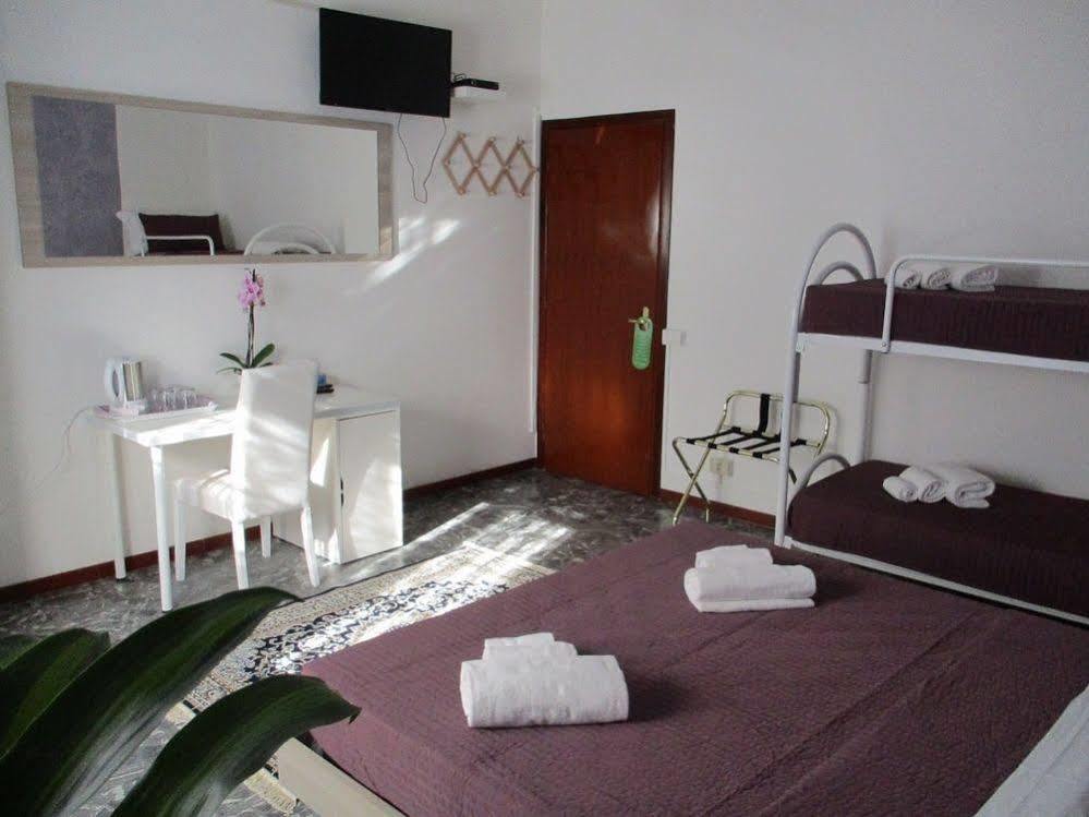 Maxim Rooms Roma Ngoại thất bức ảnh