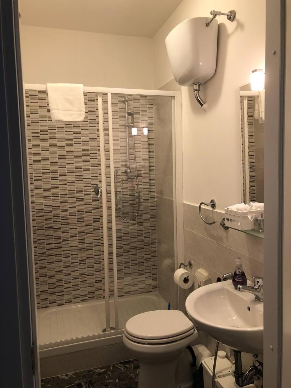 Maxim Rooms Roma Ngoại thất bức ảnh